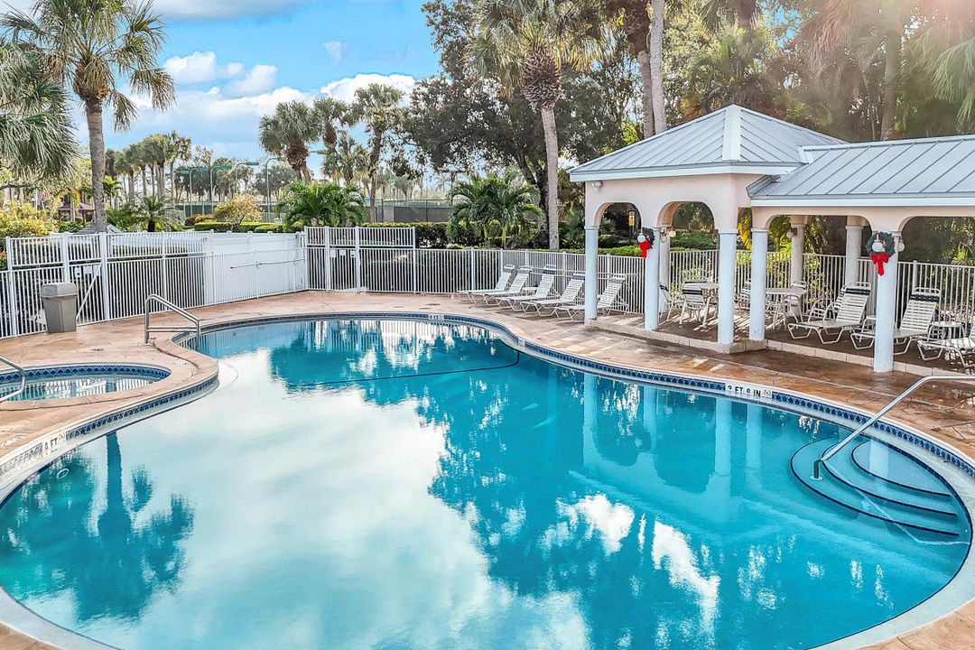 2731 Citrus Lake Dr #G101, Naples, FL 34109