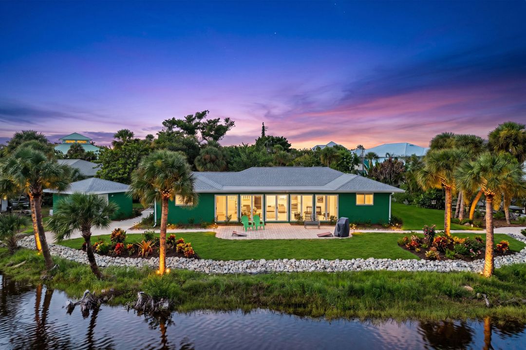 969 Fish Crow Rd, Sanibel, FL 33957