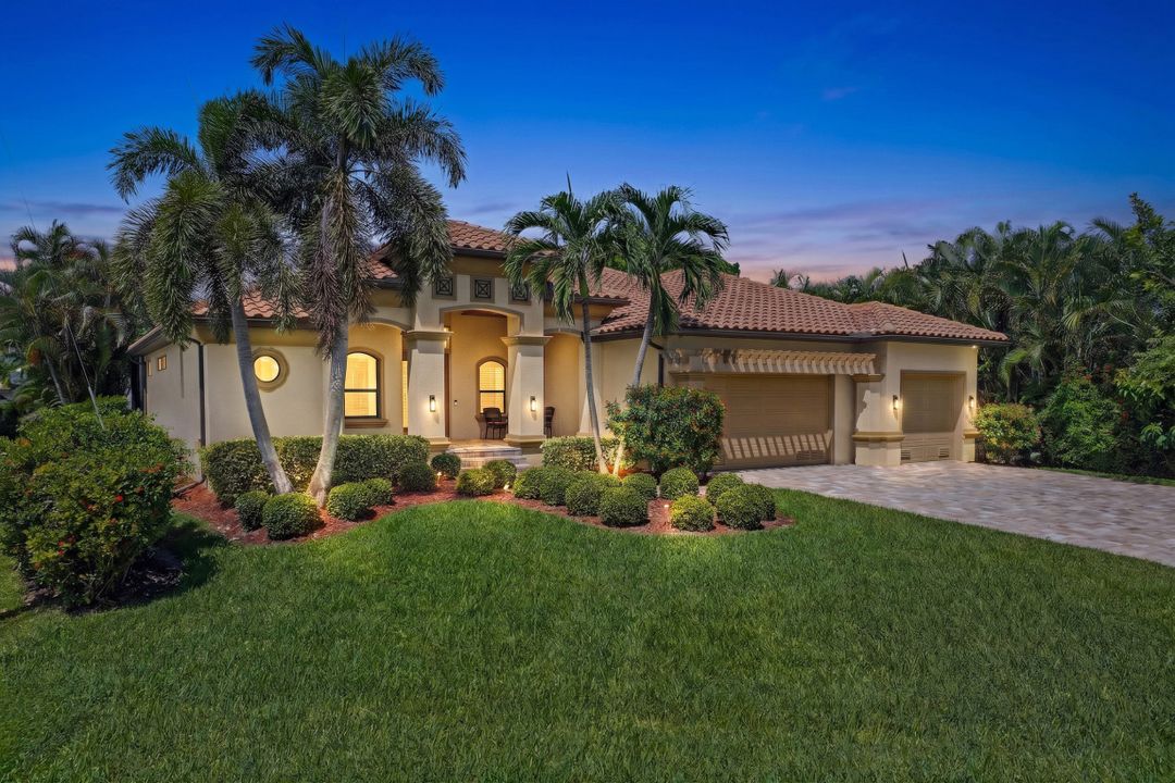 5314 Nautilus Dr, Cape Coral, FL 33904