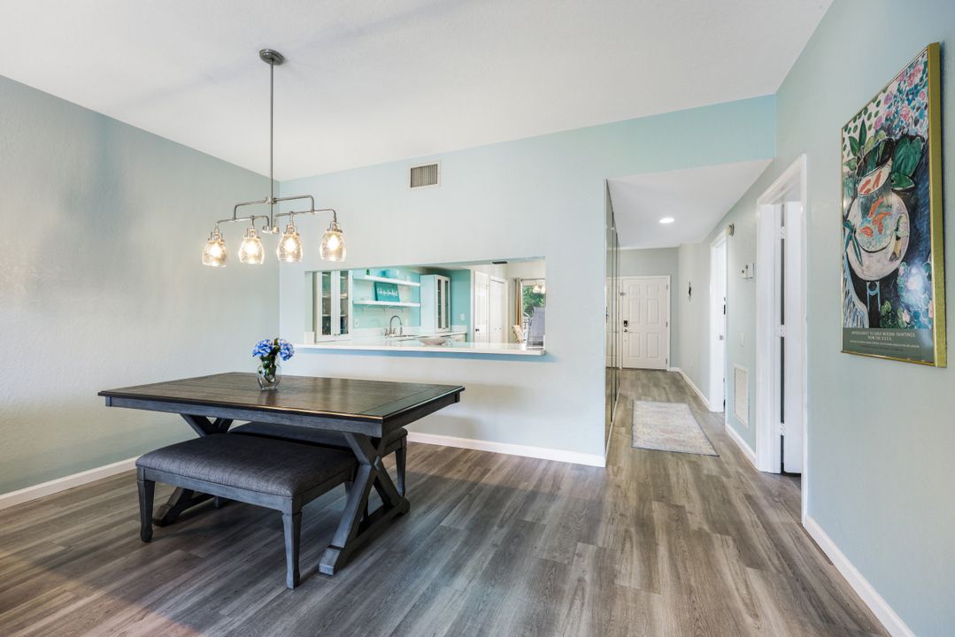 6030 Chardonnay Ln, Naples, FL 34119