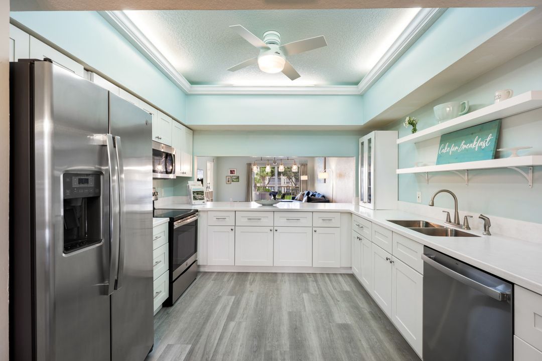 6030 Chardonnay Ln, Naples, FL 34119