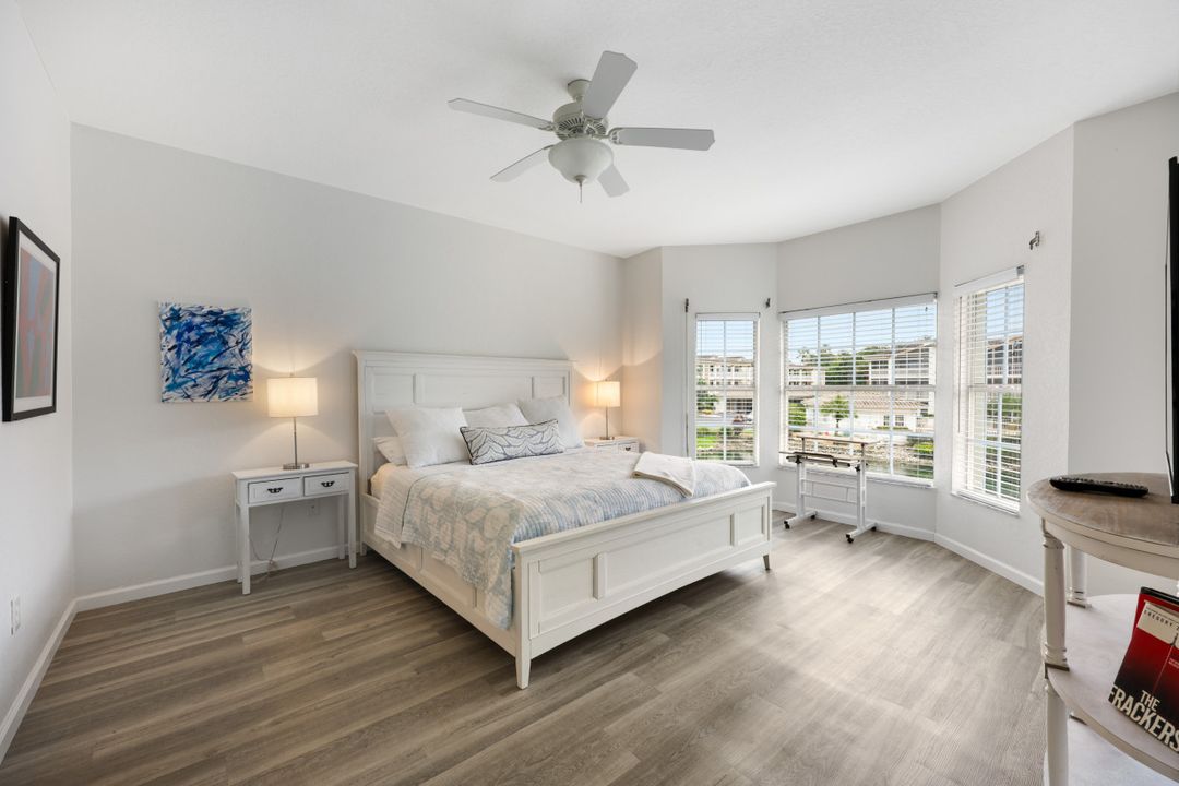 6030 Chardonnay Ln, Naples, FL 34119