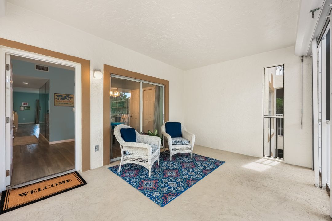 6030 Chardonnay Ln, Naples, FL 34119