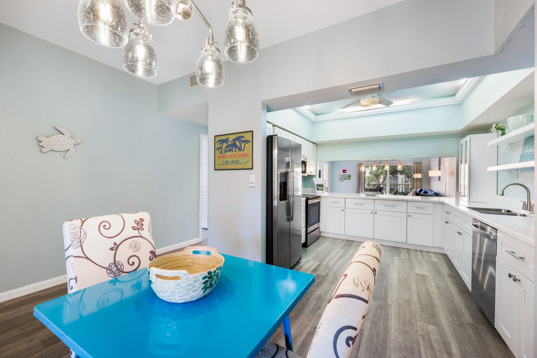 6030 Chardonnay Ln, Naples, FL 34119