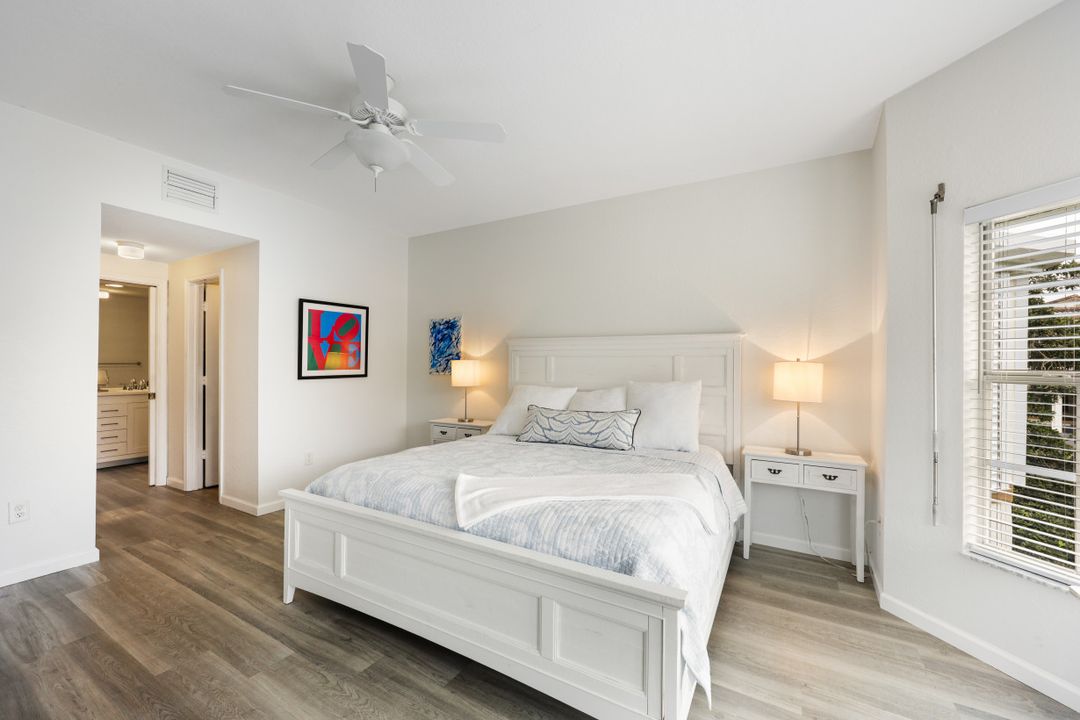 6030 Chardonnay Ln, Naples, FL 34119