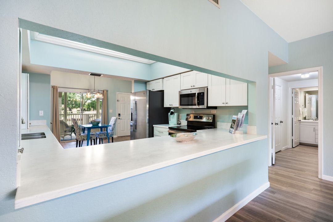 6030 Chardonnay Ln, Naples, FL 34119
