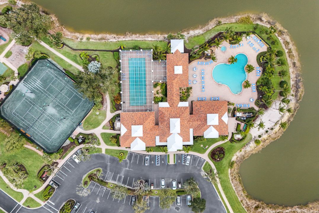 3058 Driftwood Way #4407, Naples, FL 34109