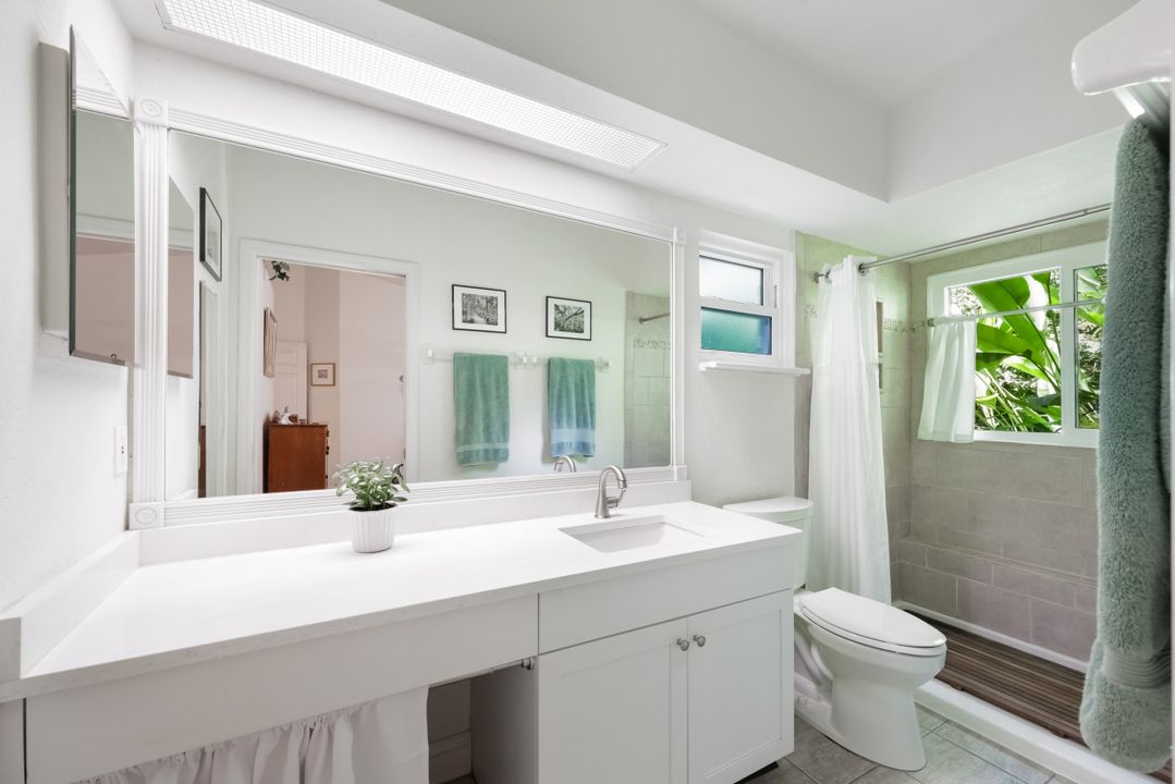 6037 Westport Ln, Naples, FL 34116