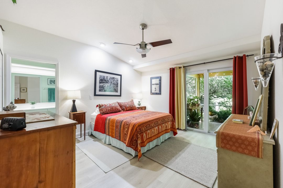 6037 Westport Ln, Naples, FL 34116