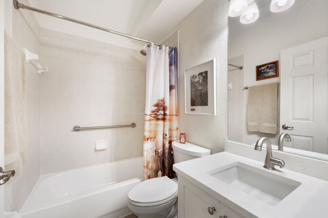 6037 Westport Ln, Naples, FL 34116