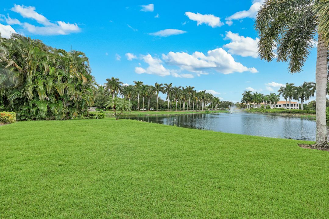 2264 Imperial Golf Course Blvd, Naples, FL 34110