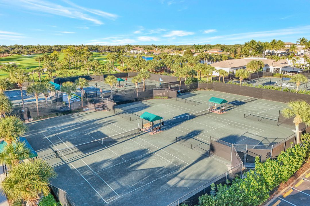 24421 Woodsage Dr, Bonita Springs, FL 34134