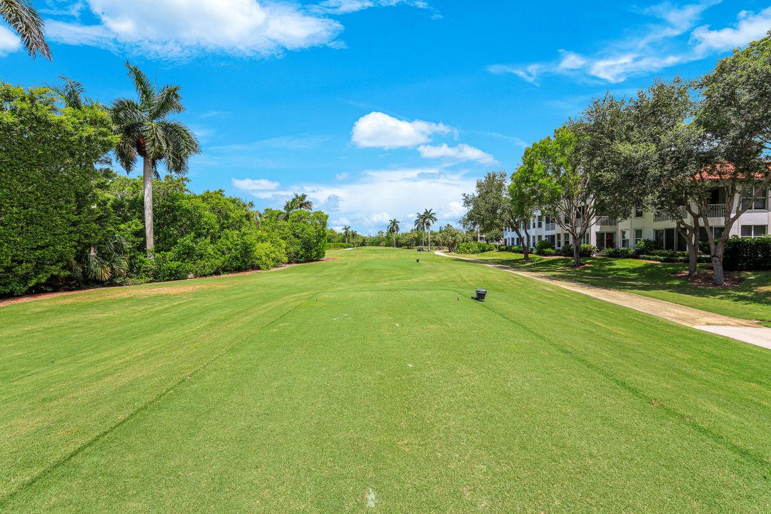2534 Windward Ct #15-101, Naples, FL 34112