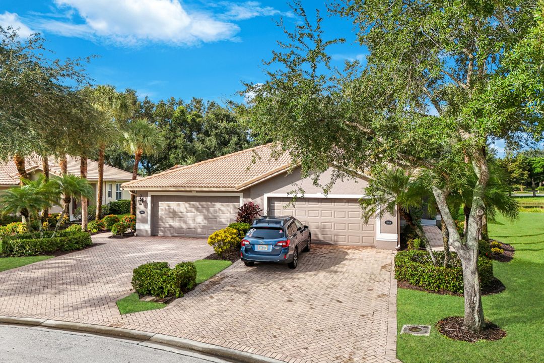 13642 Lucera Ct, Estero, FL 33928