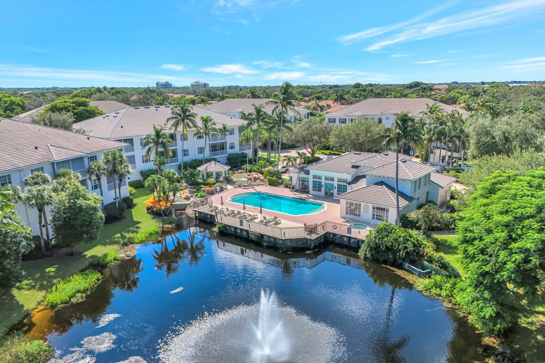820 Bentwater Cir #101, Naples, FL 34108