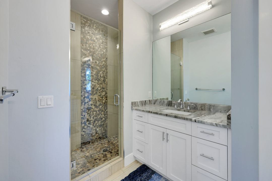 117 Sand Dollar Dr, Fort Myers Beach, FL 33931