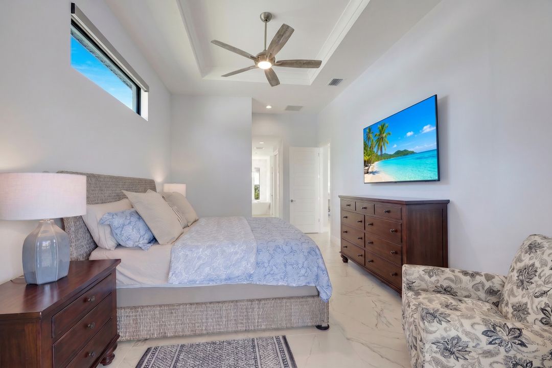1030 NW 38th Pl, Cape Coral, FL 33993