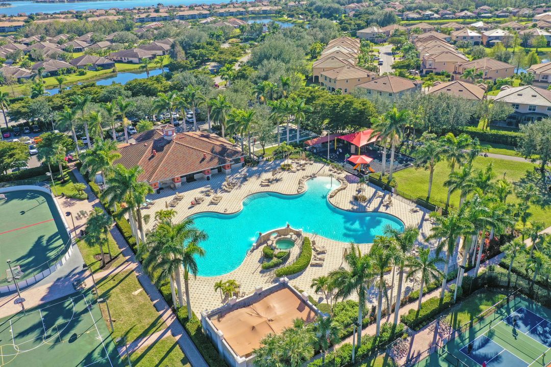 21251 Bella Terra Blvd, Estero, FL 33928