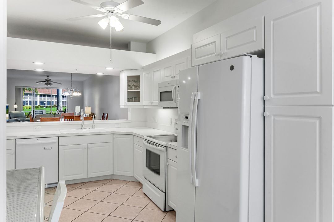 2373 Hidden Lake Ct #1, Naples, FL 34112