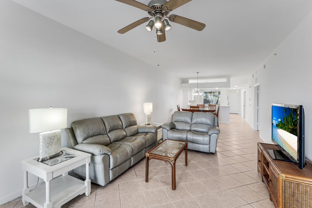 2373 Hidden Lake Ct #1, Naples, FL 34112