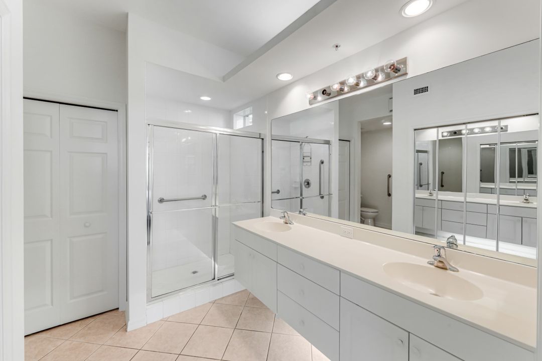 2373 Hidden Lake Ct #1, Naples, FL 34112