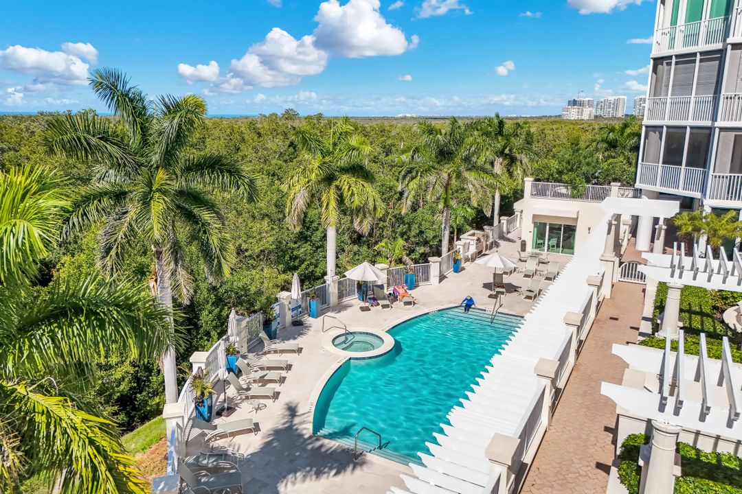 265 Indies Way, Naples, FL 34110
