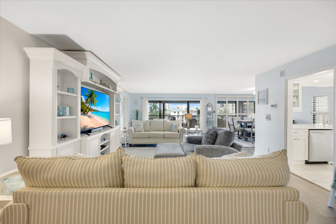910 Panama Ct #302, Marco Island, FL 34145