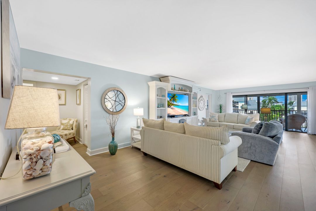 910 Panama Ct #302, Marco Island, FL 34145