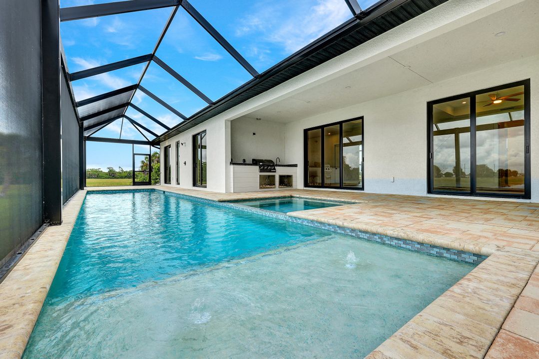 44 Sunflower Dr, Placida, FL 33946
