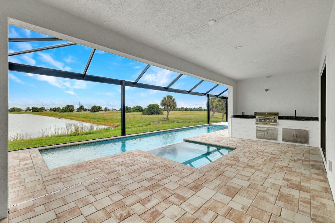 44 Sunflower Dr, Placida, FL 33946
