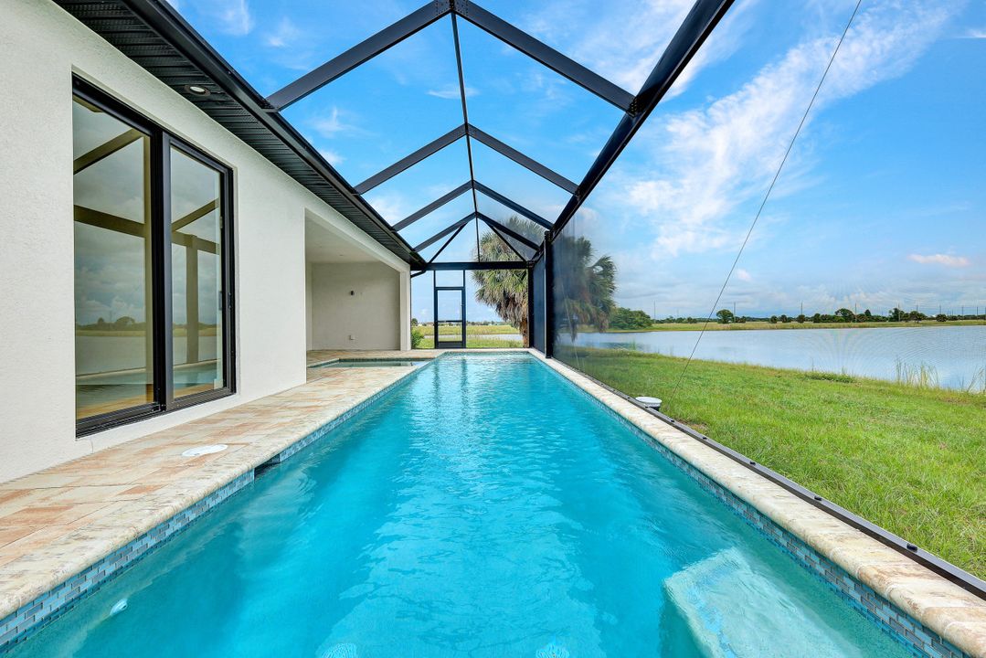 44 Sunflower Dr, Placida, FL 33946