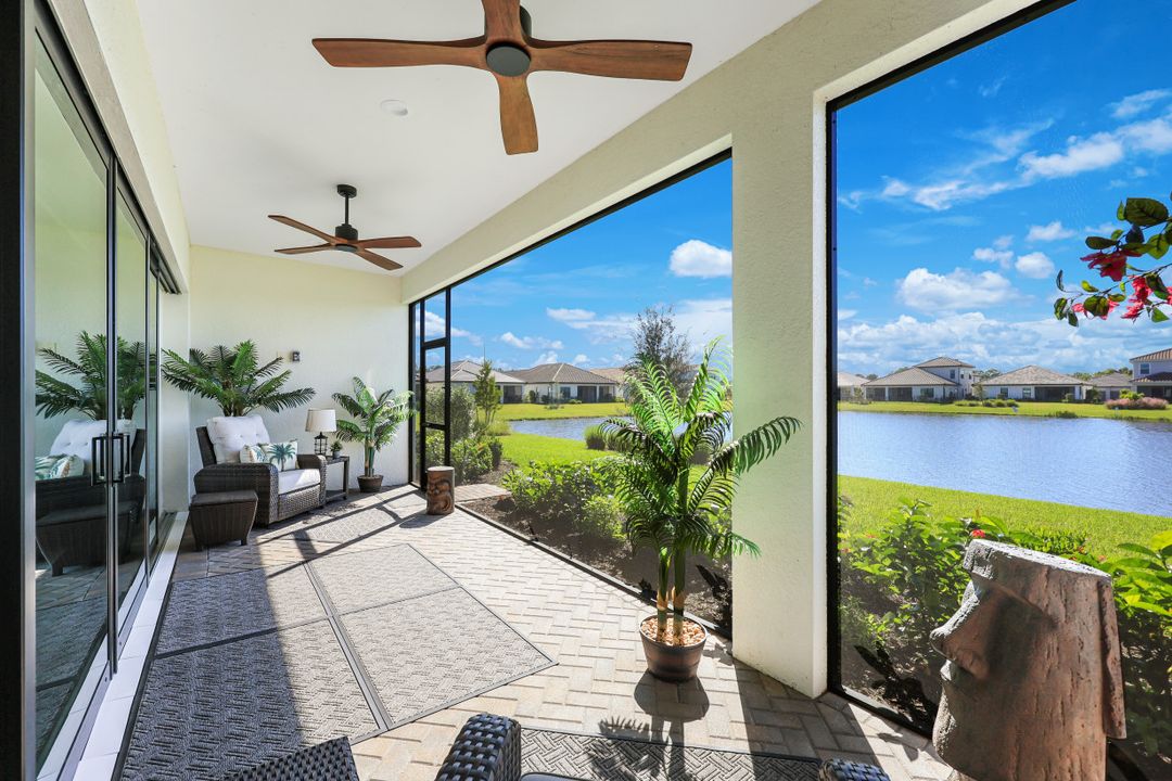 4065 Aquila Pl, Naples, FL 34120