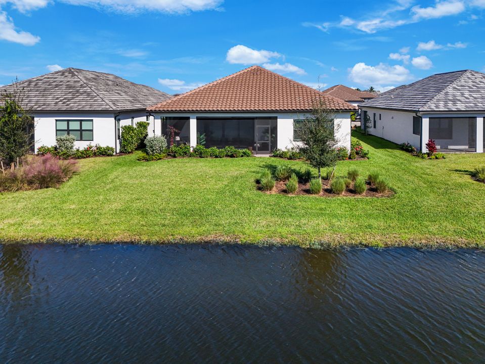 4065 Aquila Pl, Naples, FL 34120