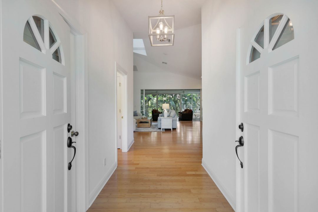 3812 Survey Cir, Bonita Springs, FL 34134