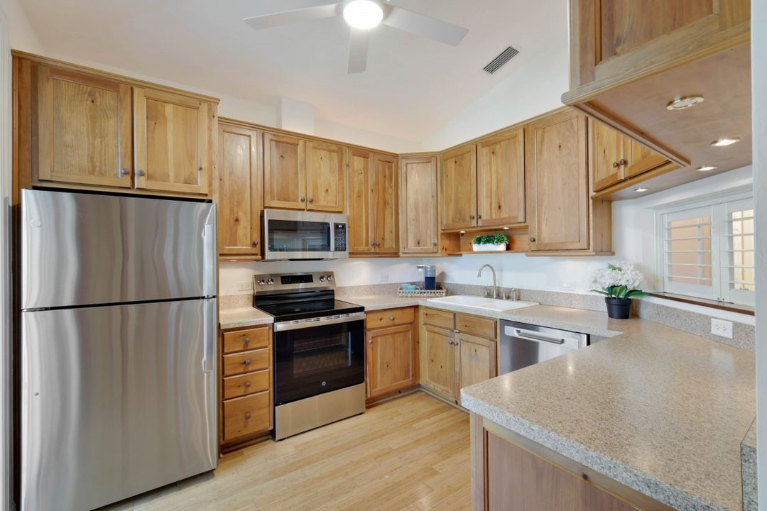 3812 Survey Cir, Bonita Springs, FL 34134