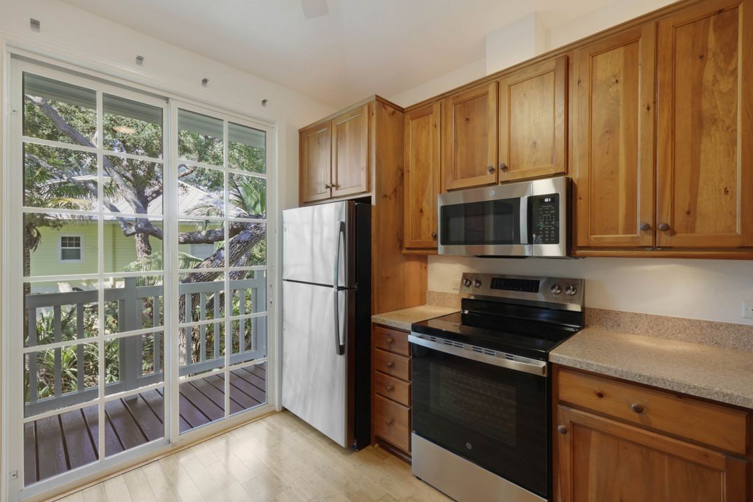 3812 Survey Cir, Bonita Springs, FL 34134