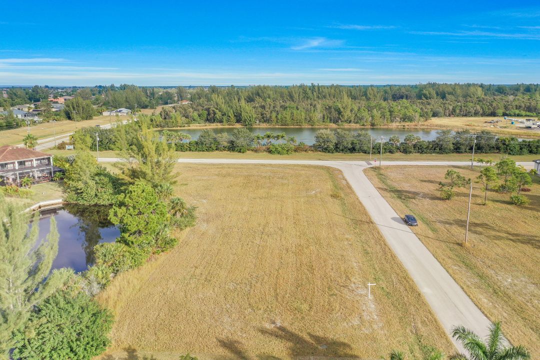 2370 NW 39th Ave, Cape Coral, FL 33993