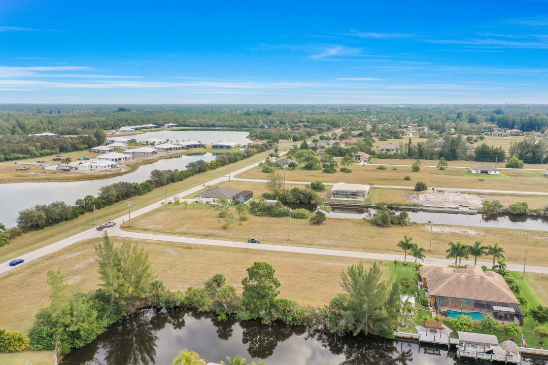 2370 NW 39th Ave, Cape Coral, FL 33993