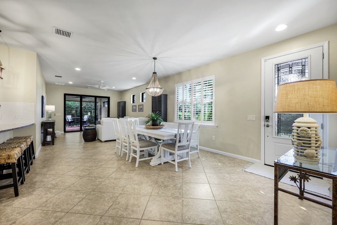7098 Live Oak Dr, Naples, FL 34114