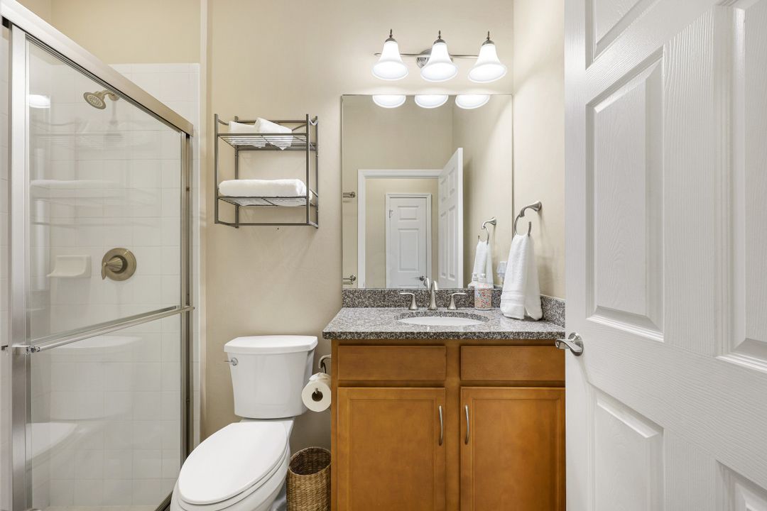 7098 Live Oak Dr, Naples, FL 34114