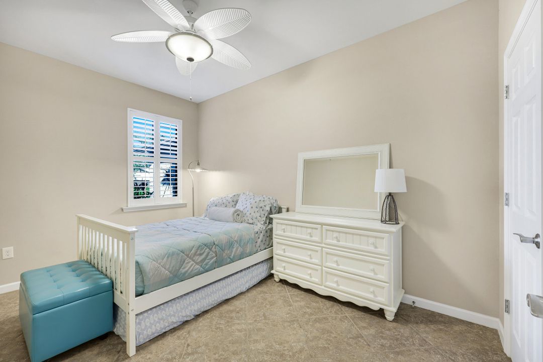 7098 Live Oak Dr, Naples, FL 34114