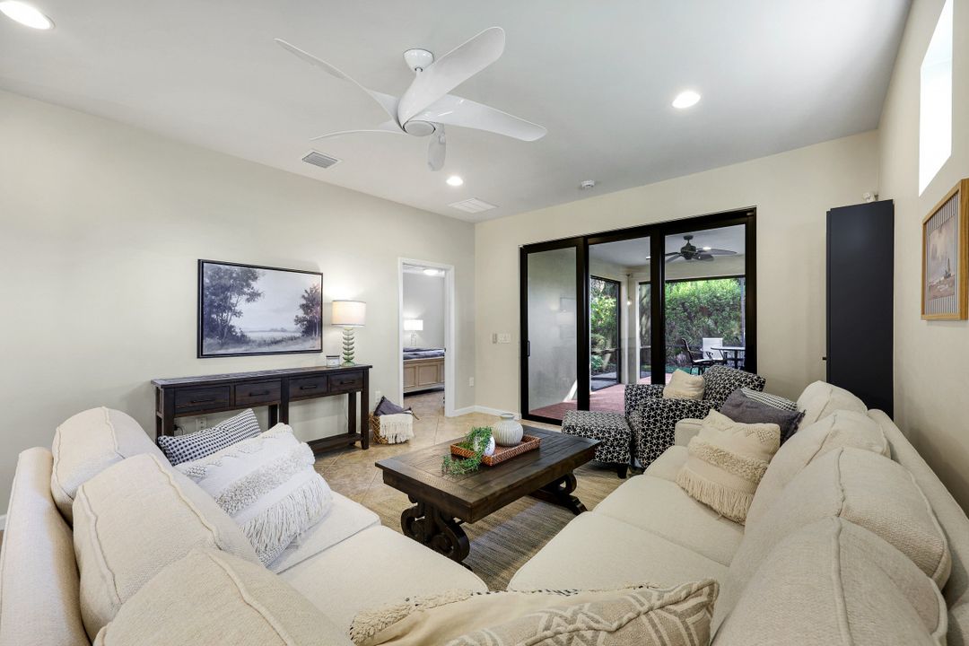 7098 Live Oak Dr, Naples, FL 34114