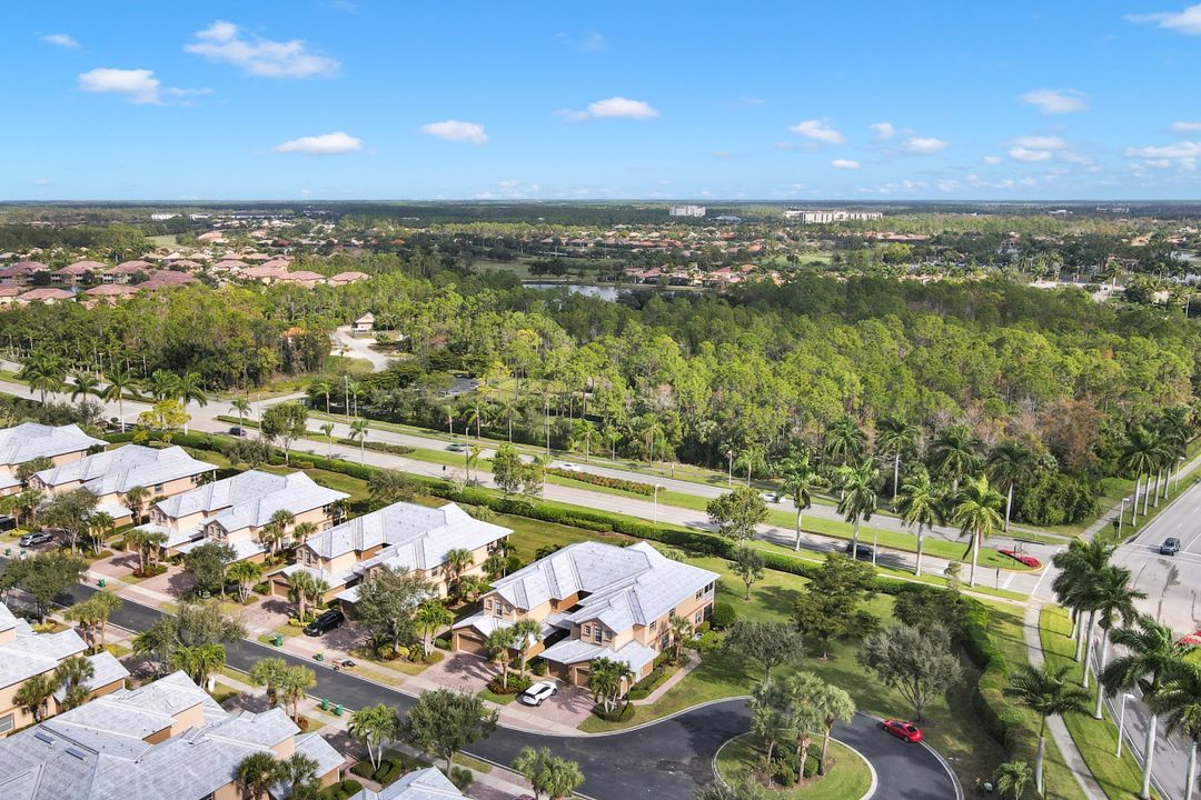 6864 Ascot Dr #102, Naples, FL 34113