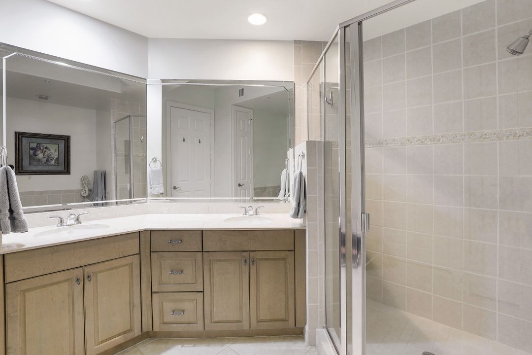 10723 Mirasol Dr #306, Miromar Lakes, FL 33913