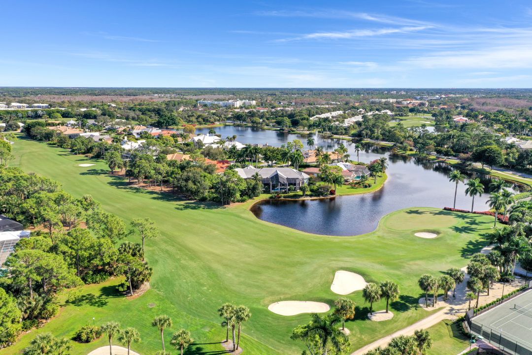 237 Charleston Ct, Naples, FL 34110