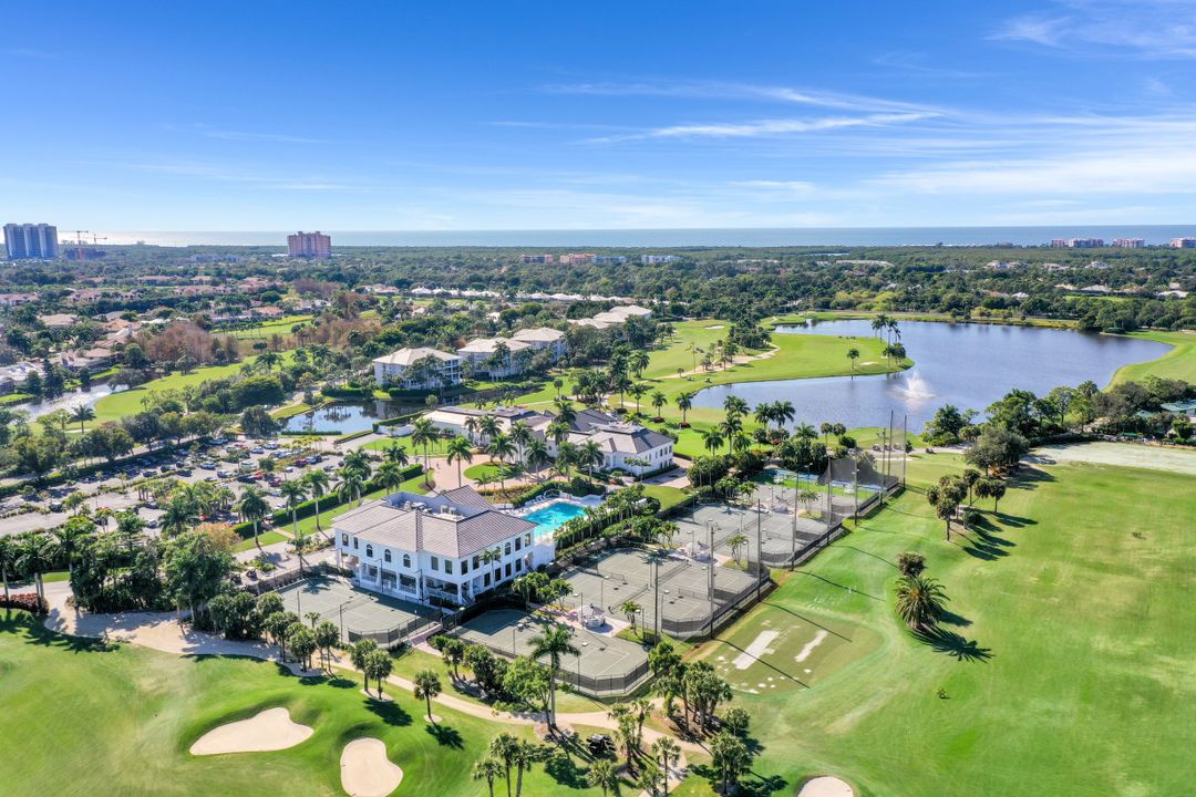 237 Charleston Ct, Naples, FL 34110