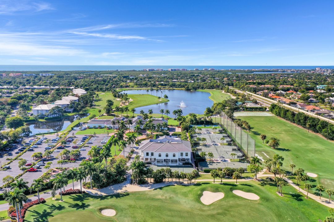 237 Charleston Ct, Naples, FL 34110