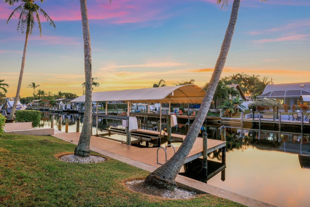 5002 SW 11th Pl, Cape Coral, FL 33914