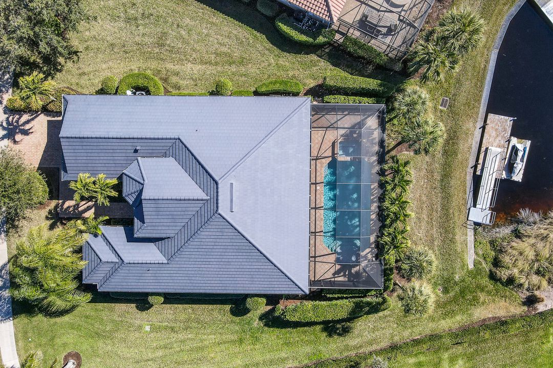 8805 Spinner Cove Ln, Naples, FL 34120