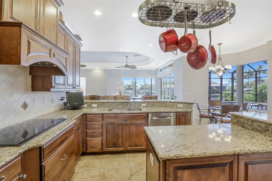 99 Gulfport Ct, Marco Island, FL 34145